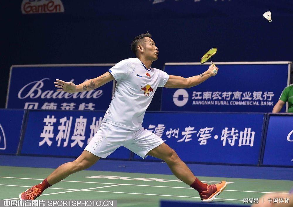 而在更衣室 而在更衣室